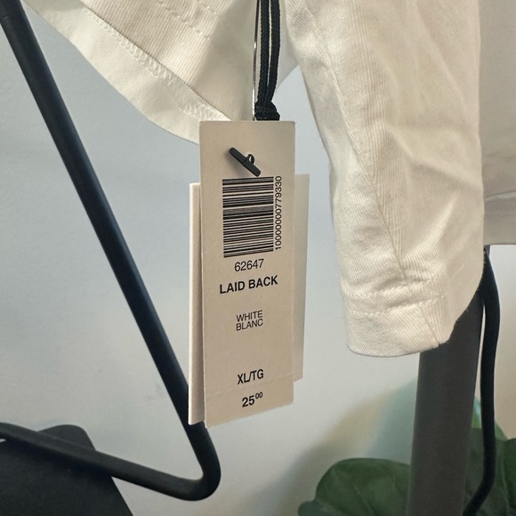 TNA / Aritzia Laid Back T-Shirt - Picture 7 of 7